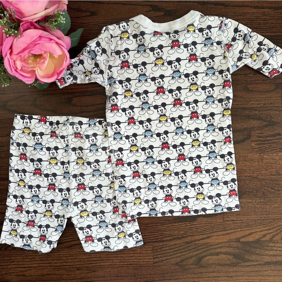 Hanna Andersson Disney’s Mickey Mouse pajamas, size 140/10US - Picture 2 of 4